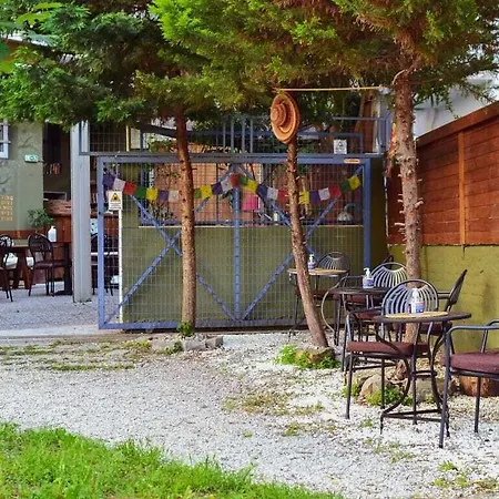 Rentrooms Maison d'hôtes 3*