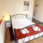 Pensión Rentrooms