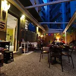 Rentrooms 3*