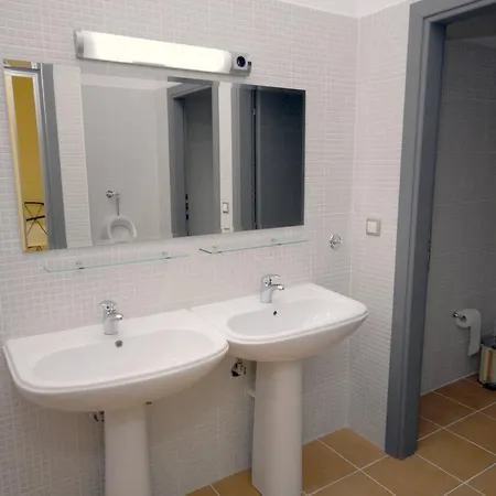 Guest house Rentrooms