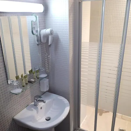 Guest house Rentrooms 3*
