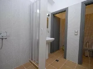 Rentrooms Guest house