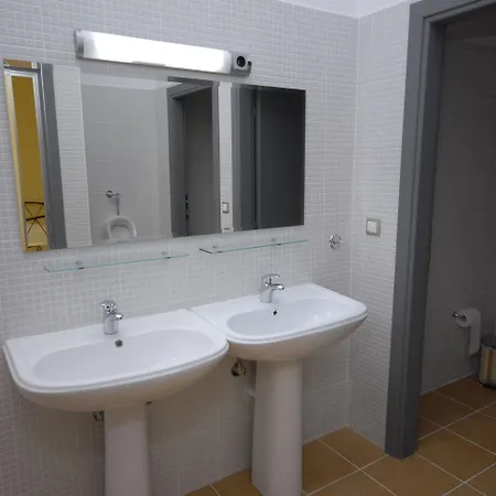 رينتروومز ثيسالونيكي 3* سالونيك