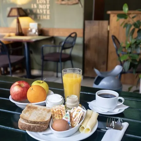 رينتروومز ثيسالونيكي 3* سالونيك