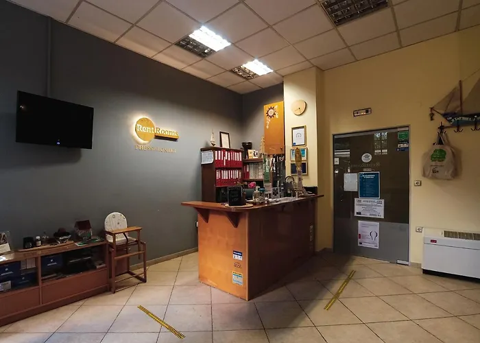 Pensionat Rentrooms 3*