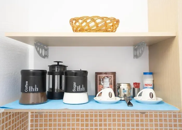 Pensionat Rentrooms 3*