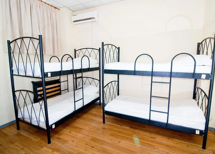 Rentrooms Pensionat 3*